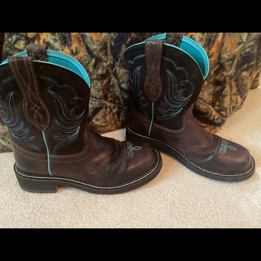 Ariat Fatbaby boots size 8
